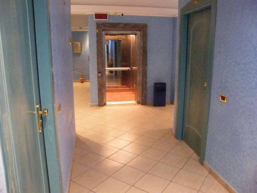 Hotel Residence Memmina Frosinone Servis gambar