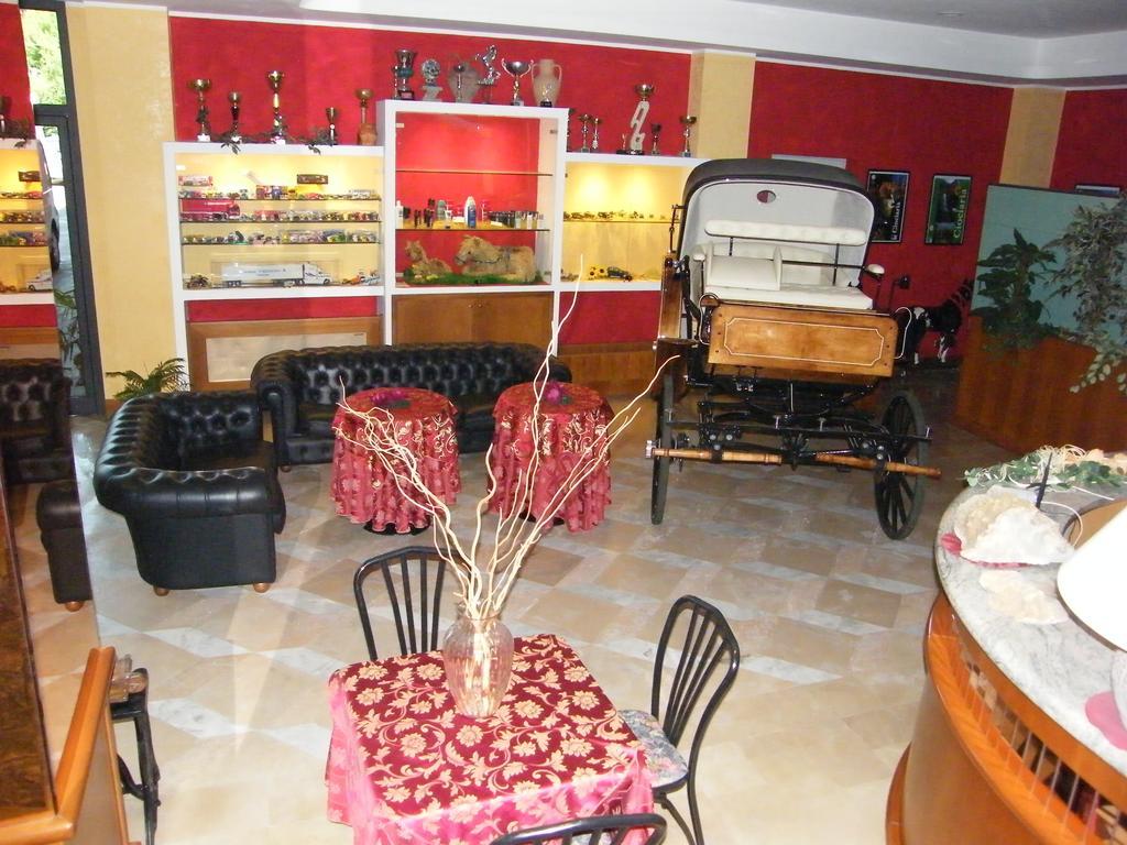 Hotel Residence Memmina Frosinone Luaran gambar